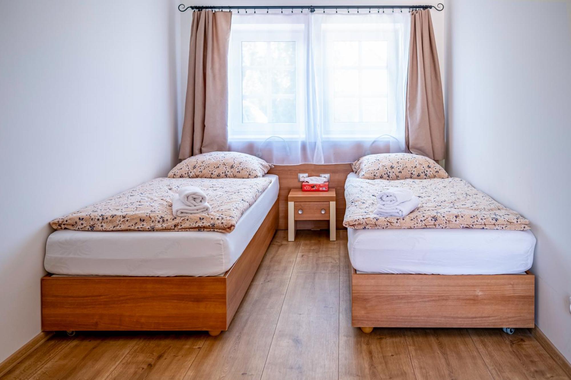 U Katalpy Hotel Sedlec  Kültér fotó