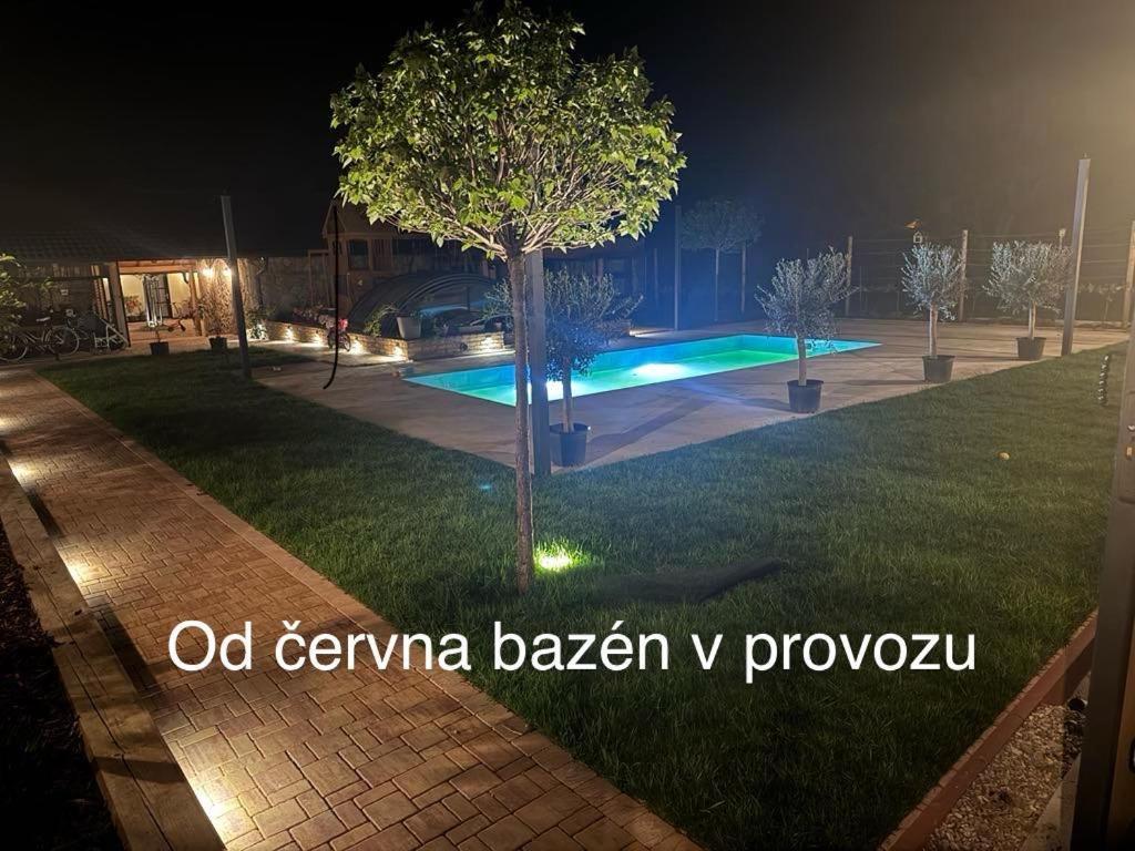 U Katalpy Hotel Sedlec  Kültér fotó